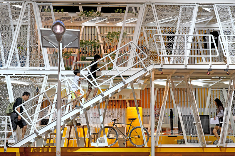 Billboard House / Apostrophy's, Courtesy of apostrophy's