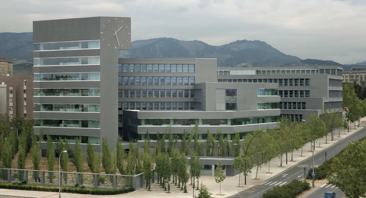 Almajayar Offices / Cruz y Ortiz Arquitectos, © Duccio Malagamba