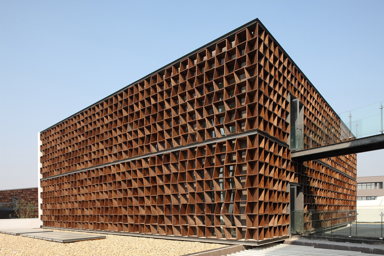Plot 6 & Tea House in Jiangsu Software Park / Atelier Deshaus, © Shu He