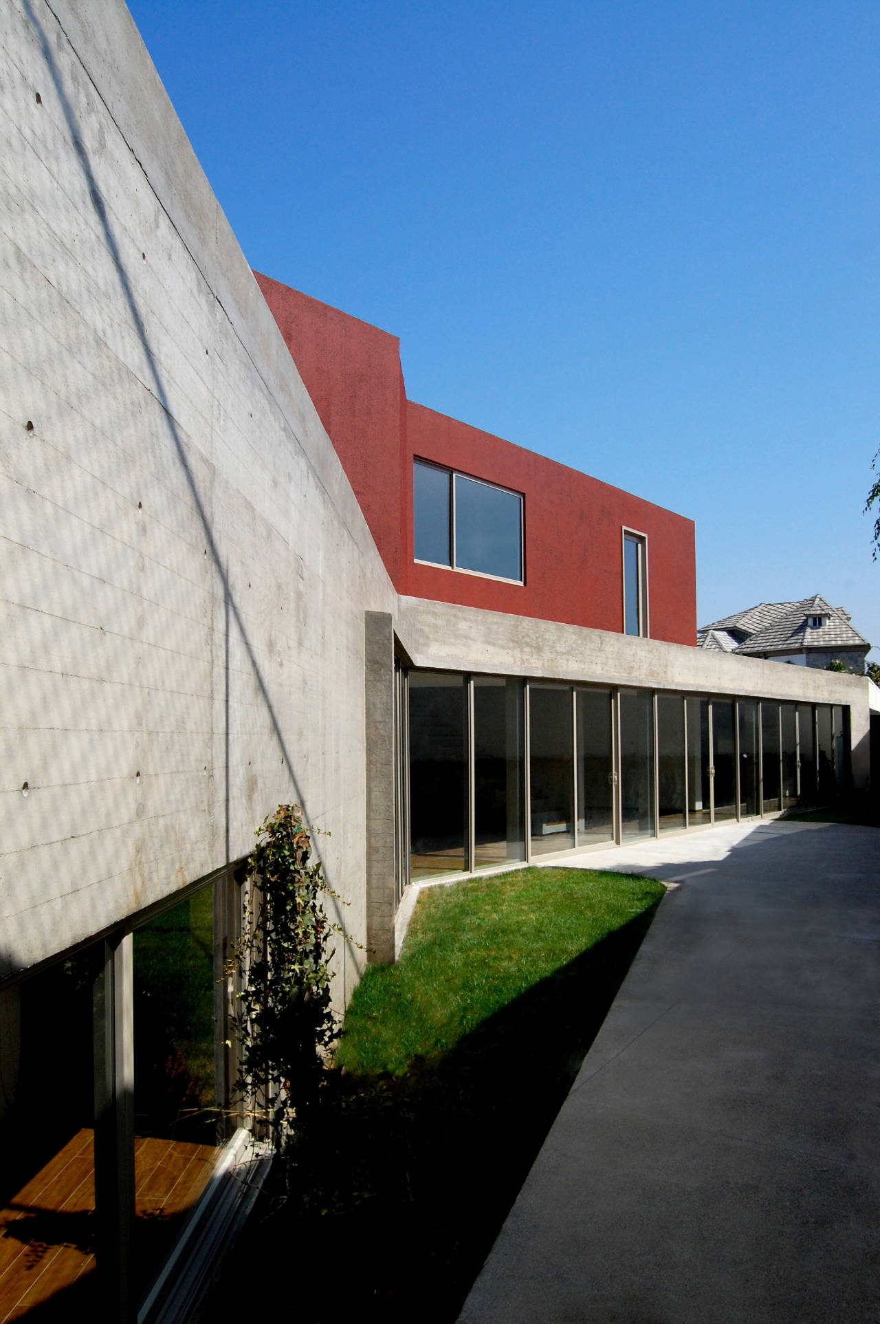 Ph4 House / T38 Studio + Pablo Casals-Aguirre