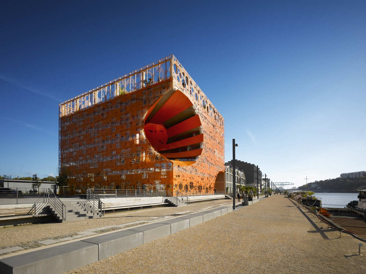 The Orange Cube / Jakob + Macfarlane Architects, © Roland Halbe