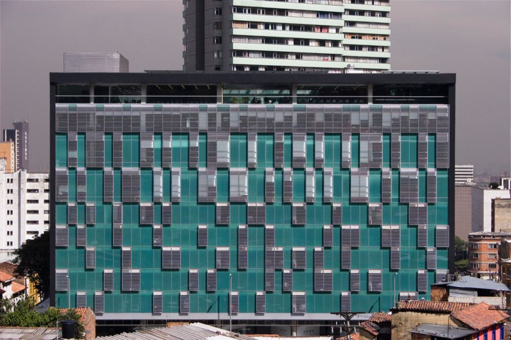 Julio Mario Santo Domingo Building / Daniel Bonilla Arquitectos