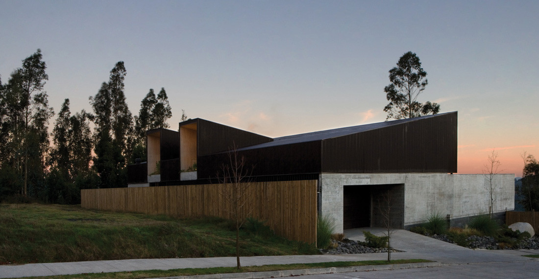 Concepción House / Elton+Leniz Arquitectos, © Natalia Vial
