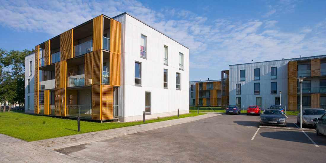 6 residential houses in Pahkli street / JVR Arhitektuuribüroo