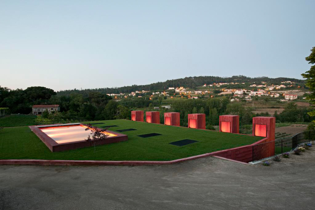 Paco De Pombeiro Manor House / Ezzo
