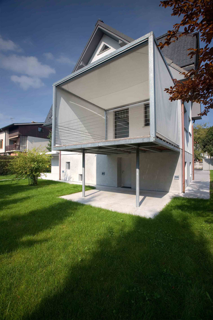 Renovation of an old Ljubljana villa / Arhitektura d.o.o., © Marko Zoranovič