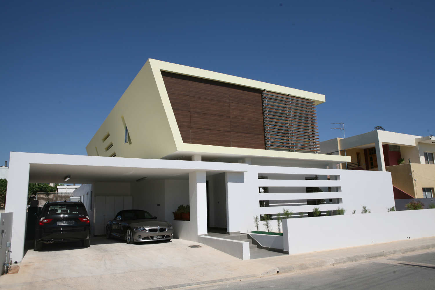 The Antoniou Residence / Koutsoftides Architects, © Agisilaou & Spyrou
