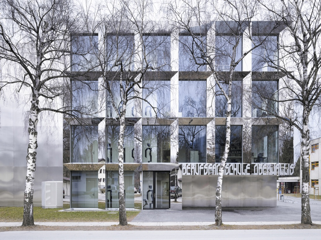 Ecole Professionnelle Viège / Bonnard Woeffray Architectes, © Hannes Henz