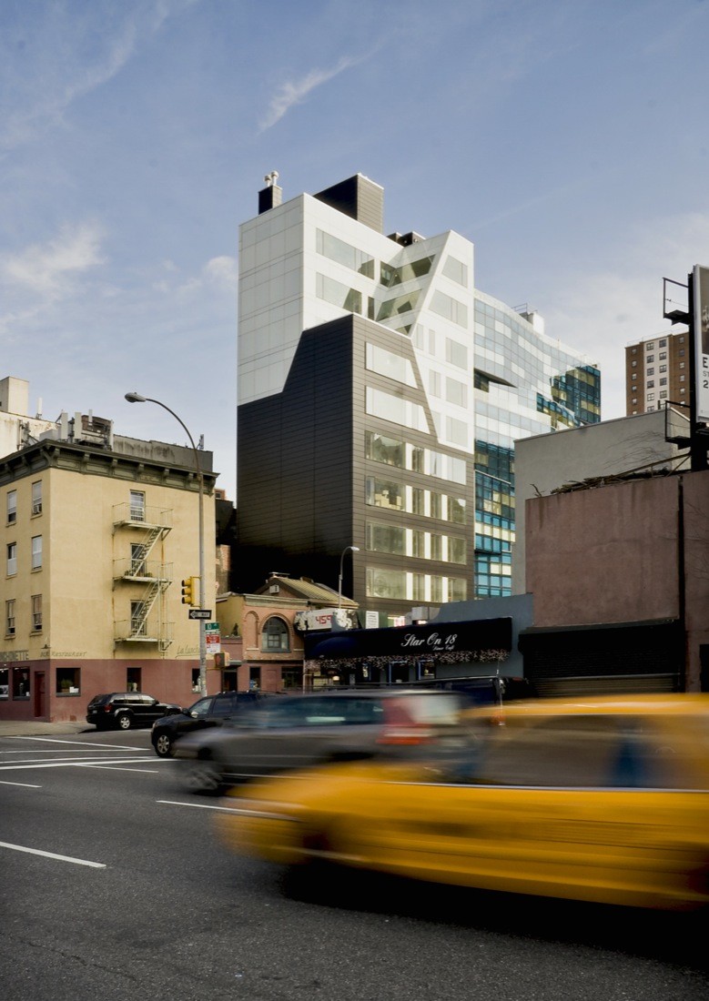 459 West 18th Street / Della Valle + Bernheimer, Courtesy of Della Valle + Bernheimer
