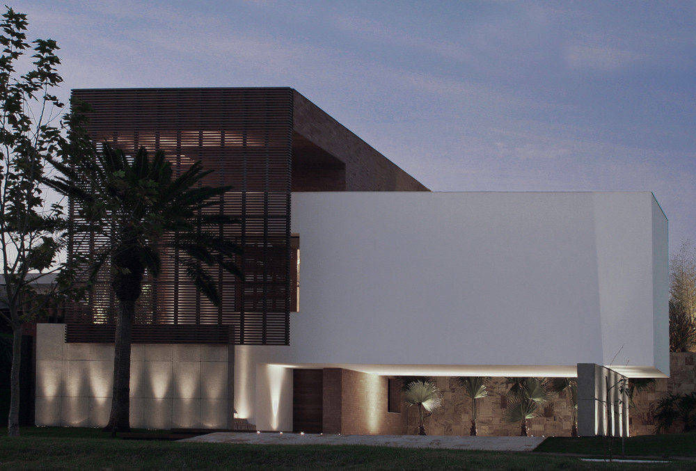 SF House / Studio Guilherme Torres, © Beto Consorte