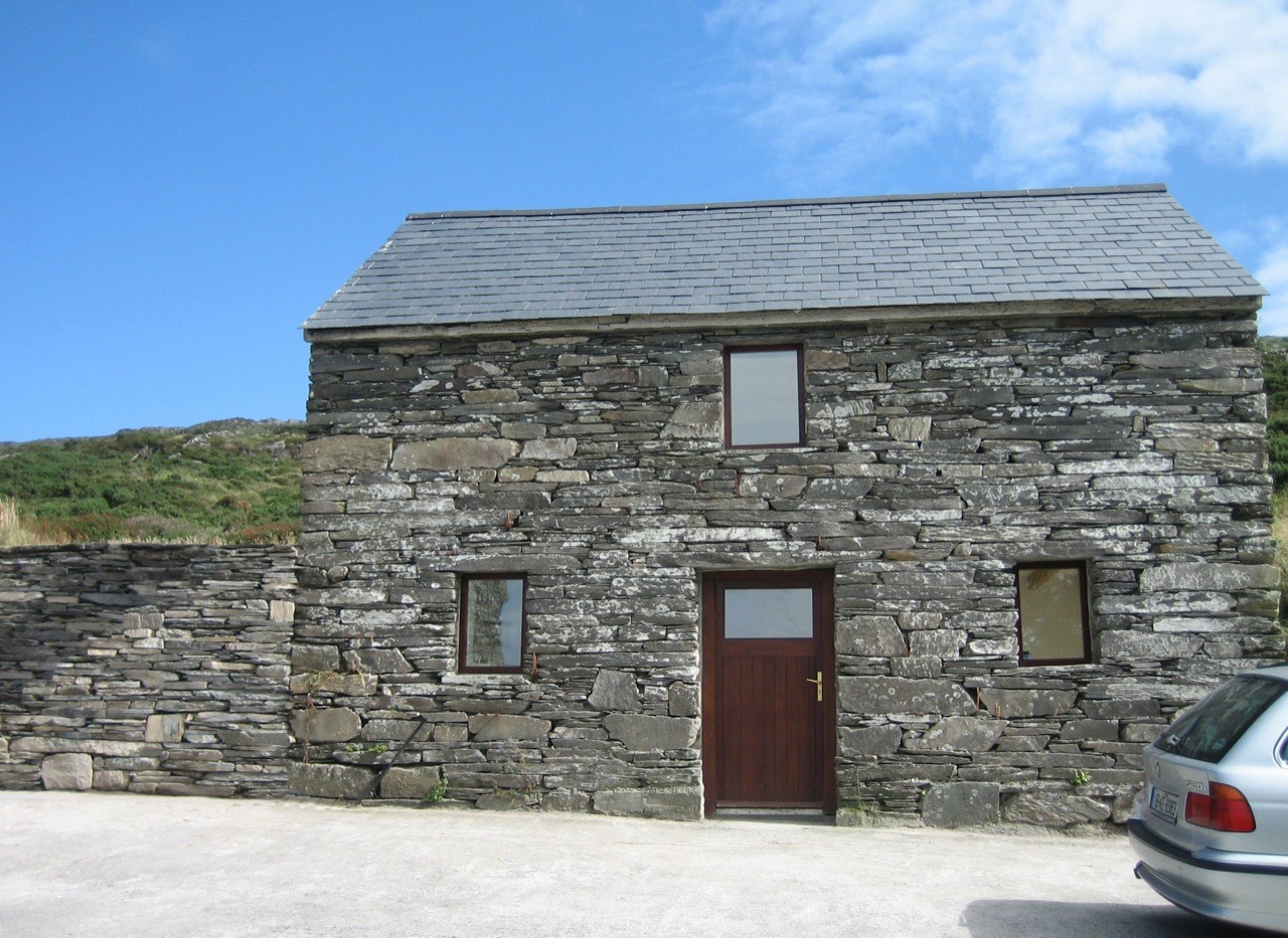 County Cork Painter’s Studio / LOCAL, Courtesy of local