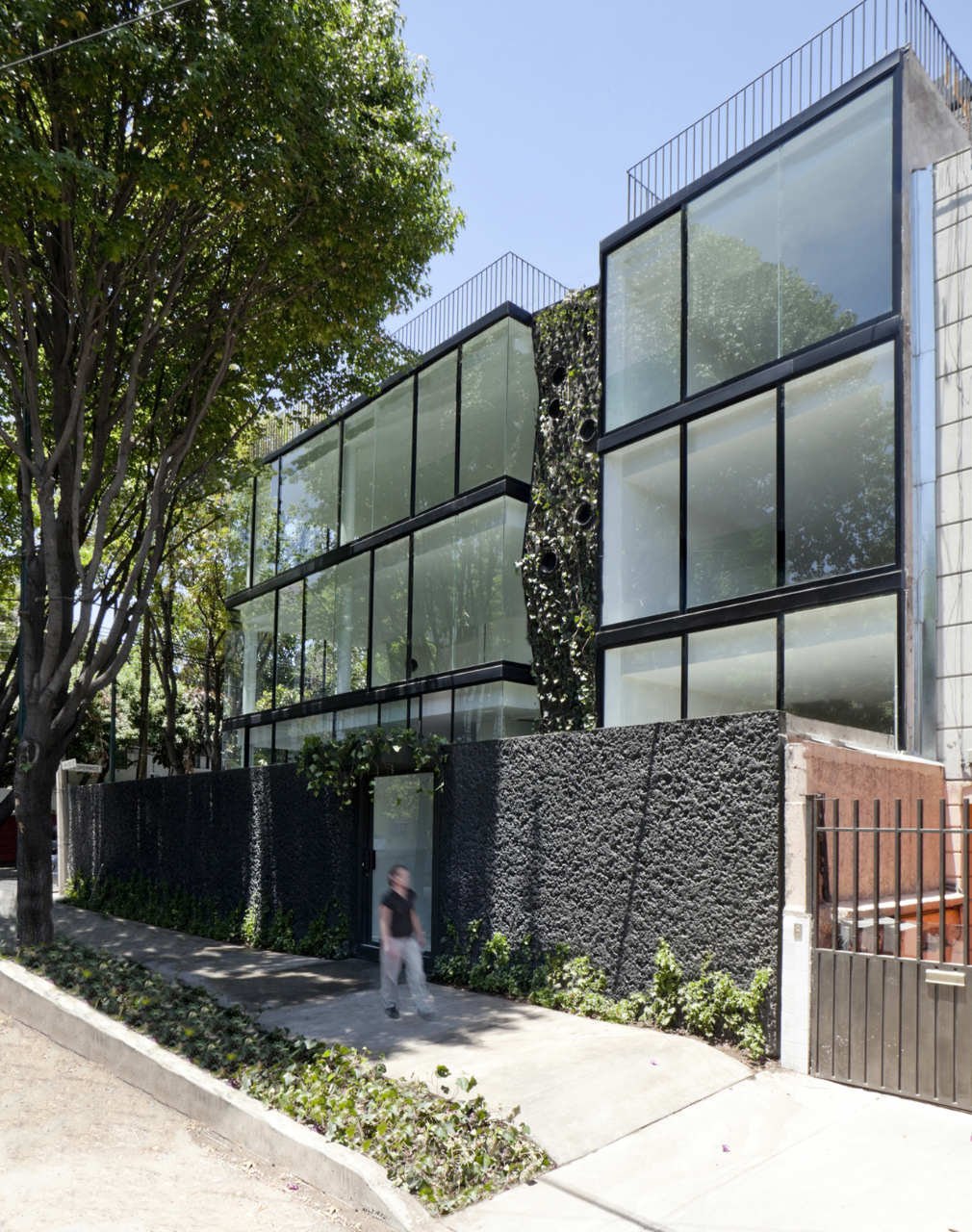 Michelet 50 / Dellekamp Arquitectos, © Sandra Pereznieto