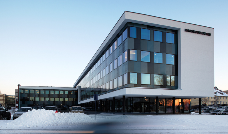 Education House in Kjeller / Lund+Slaatto Architects, © Marte Garmann