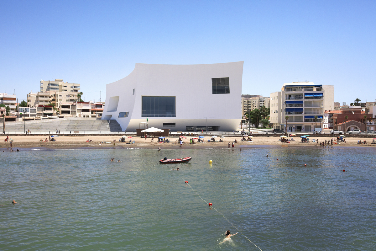 Auditorium and Congress Palace Infanta Doña Elena / Estudio Barozzi Veiga, © Julien Lanoo