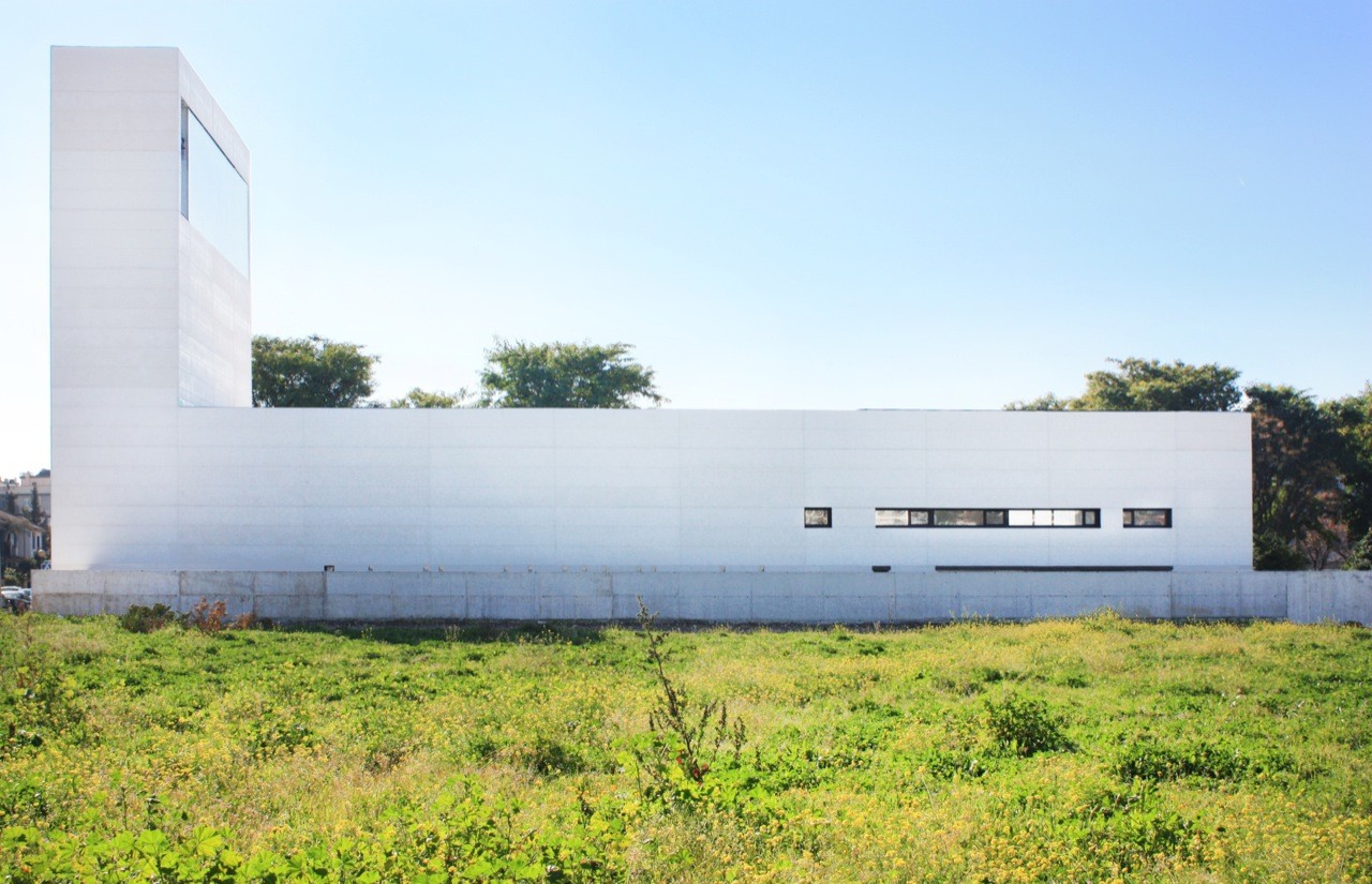 Parish Church of Solace / Vicens + Ramos
