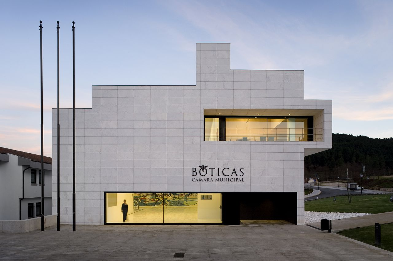 0178CMBT Boticas Town Hall / Belém Lima Architects, © FG + SG - Fernando Guerra