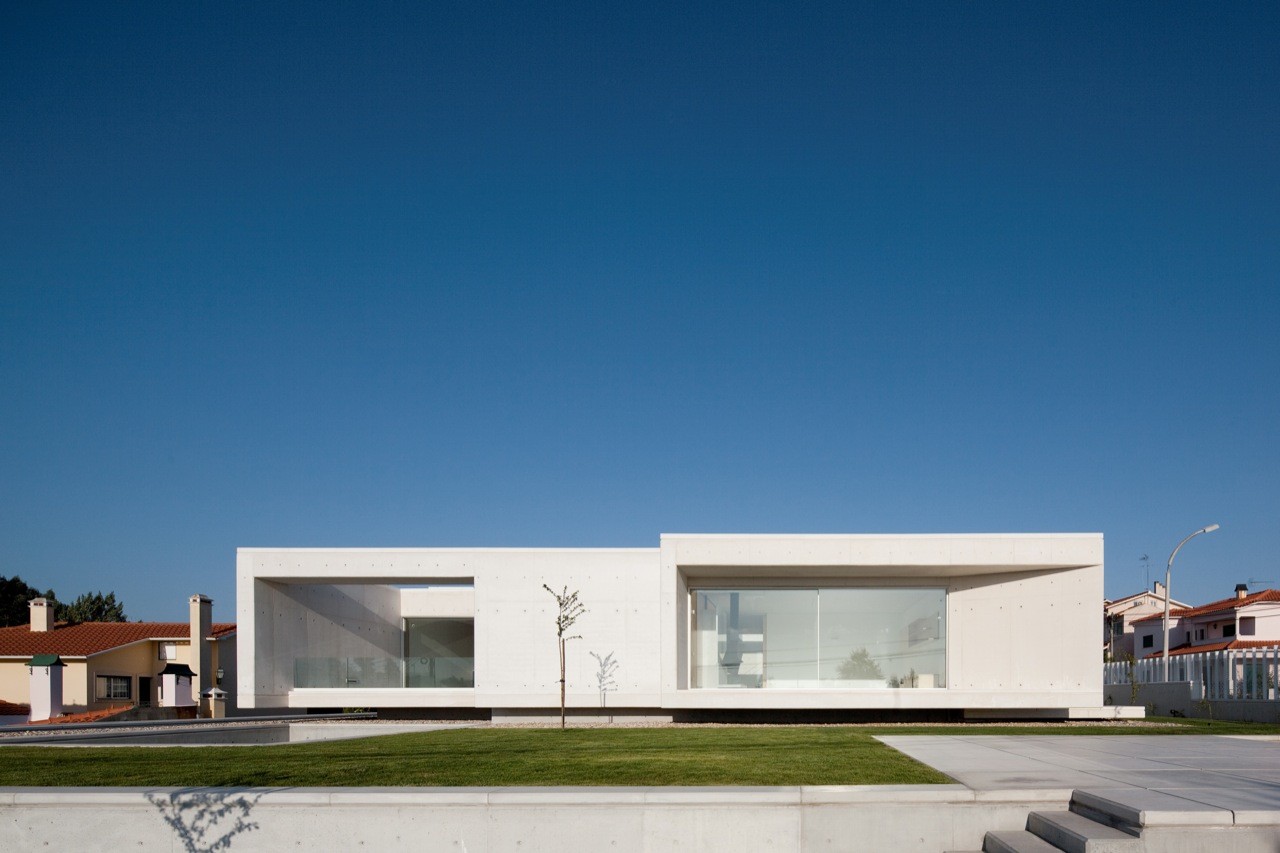 House in Leiria / ARX Portugal, © FG+SG – Fernando Guerra, Sergio Guerra