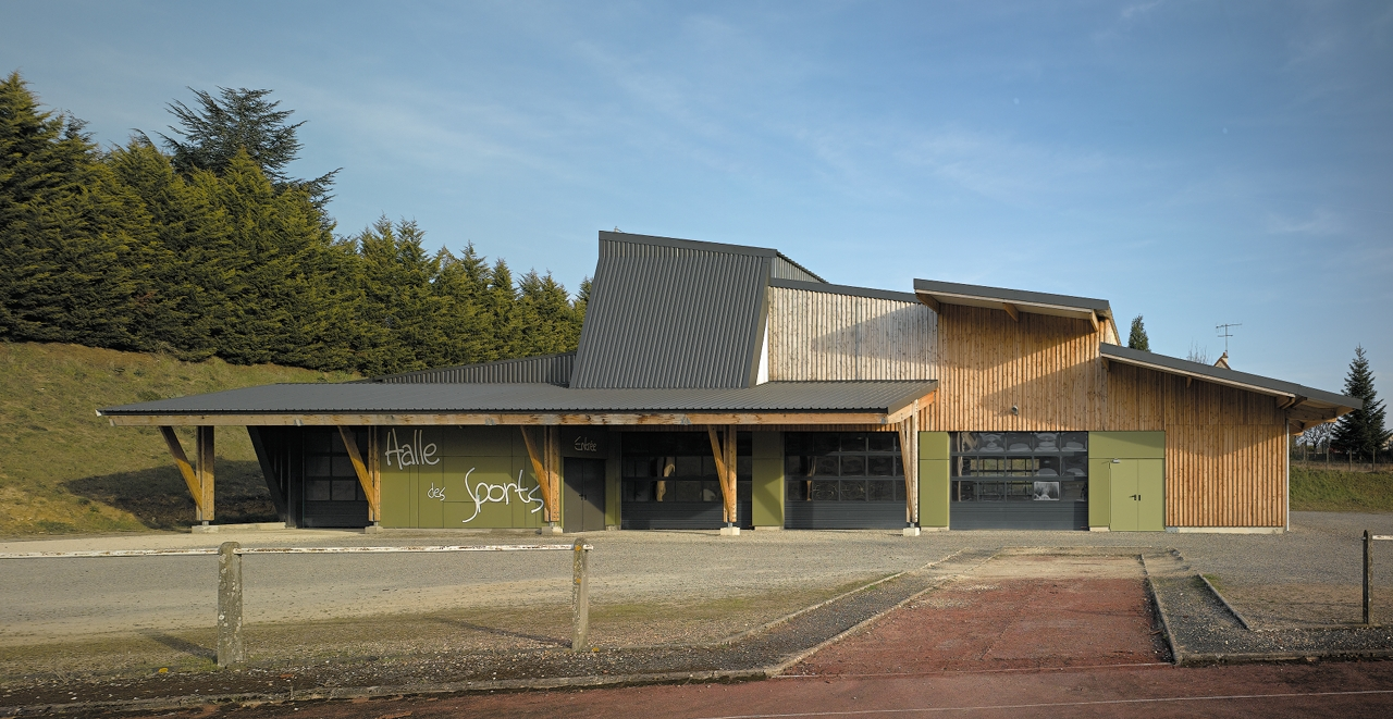 Halle des Sports / atelier alassoeur architecture, © Brice Desrez