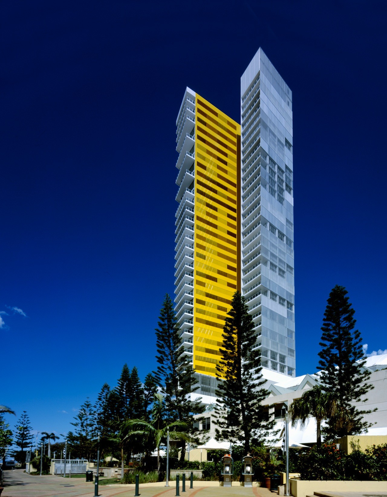 Air Apartments / Ian Moore Architects, © Rocket Mattler