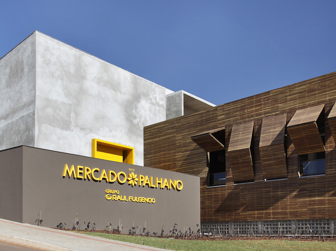Palhano Ecomarket / Studio Guilherme Torres, © Denilson Machado – MCA Estúdio