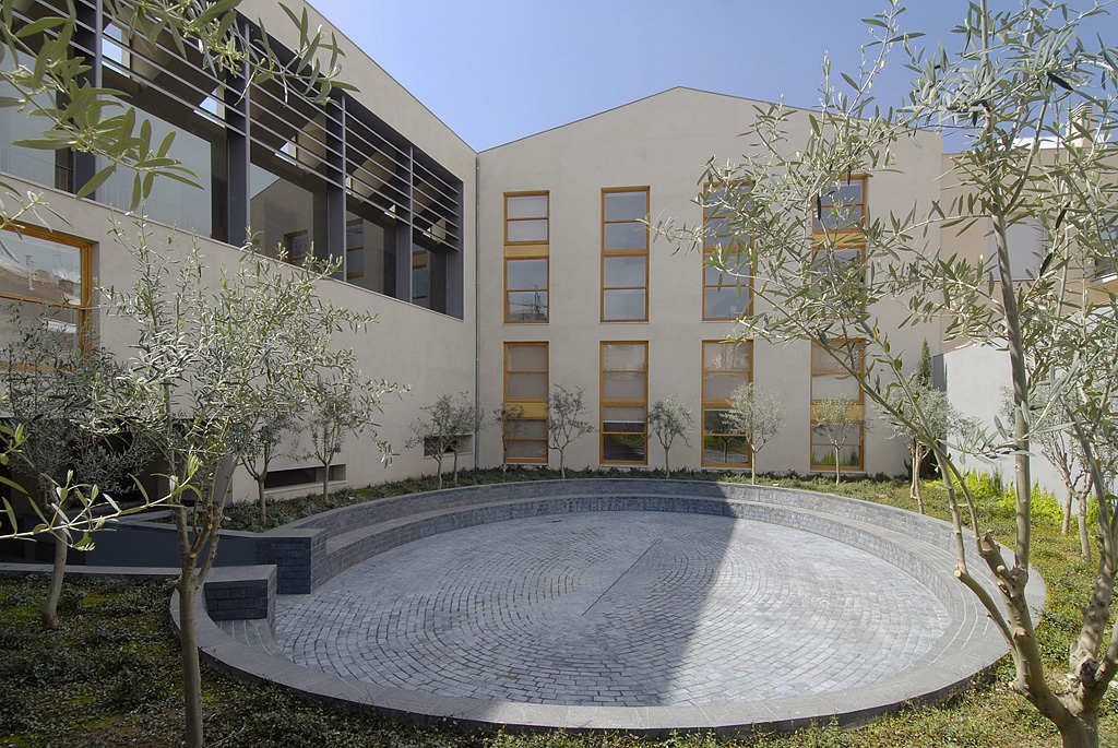 Sabadell Housing Renovation / Cruz y Ortiz Arquitectos, Courtesy of cruz y ortiz arquitectos