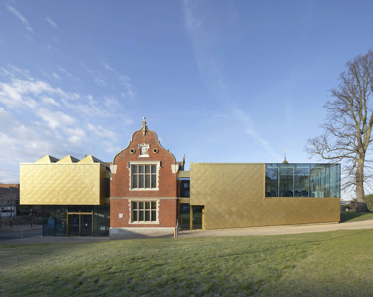 Maidstone Museum / Hugh Broughton Architects, © Hufton & Crow