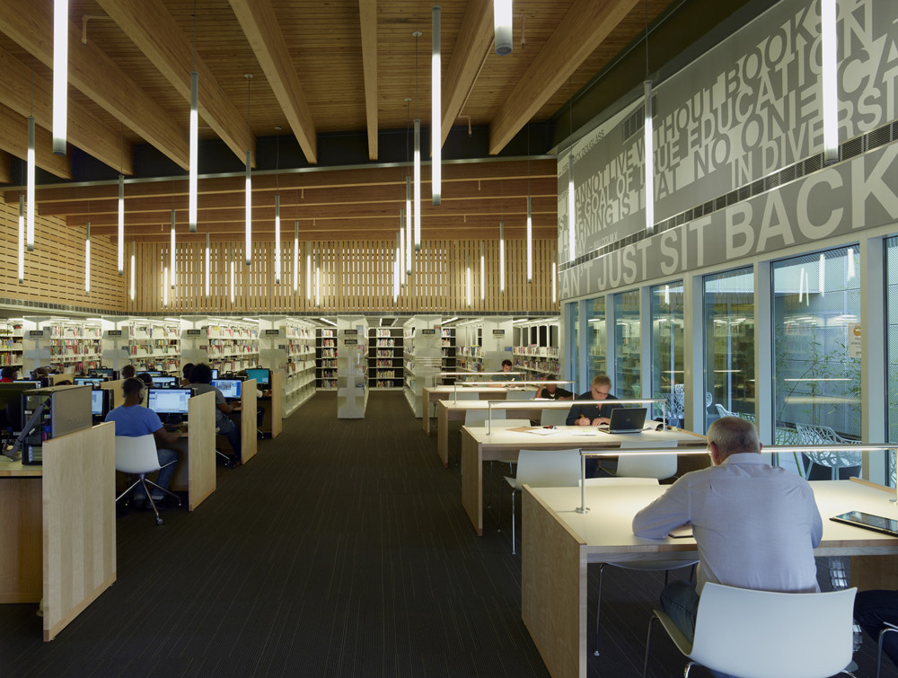 Rosa Keller Library / Eskew+Dumez+Ripple, © Timothy Hursley