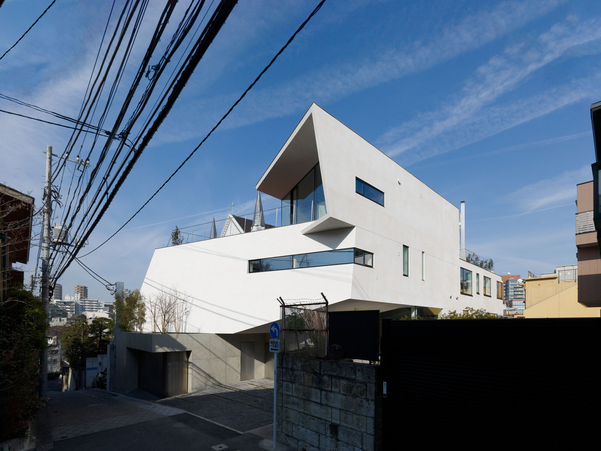 N-House / Takato Tamagami