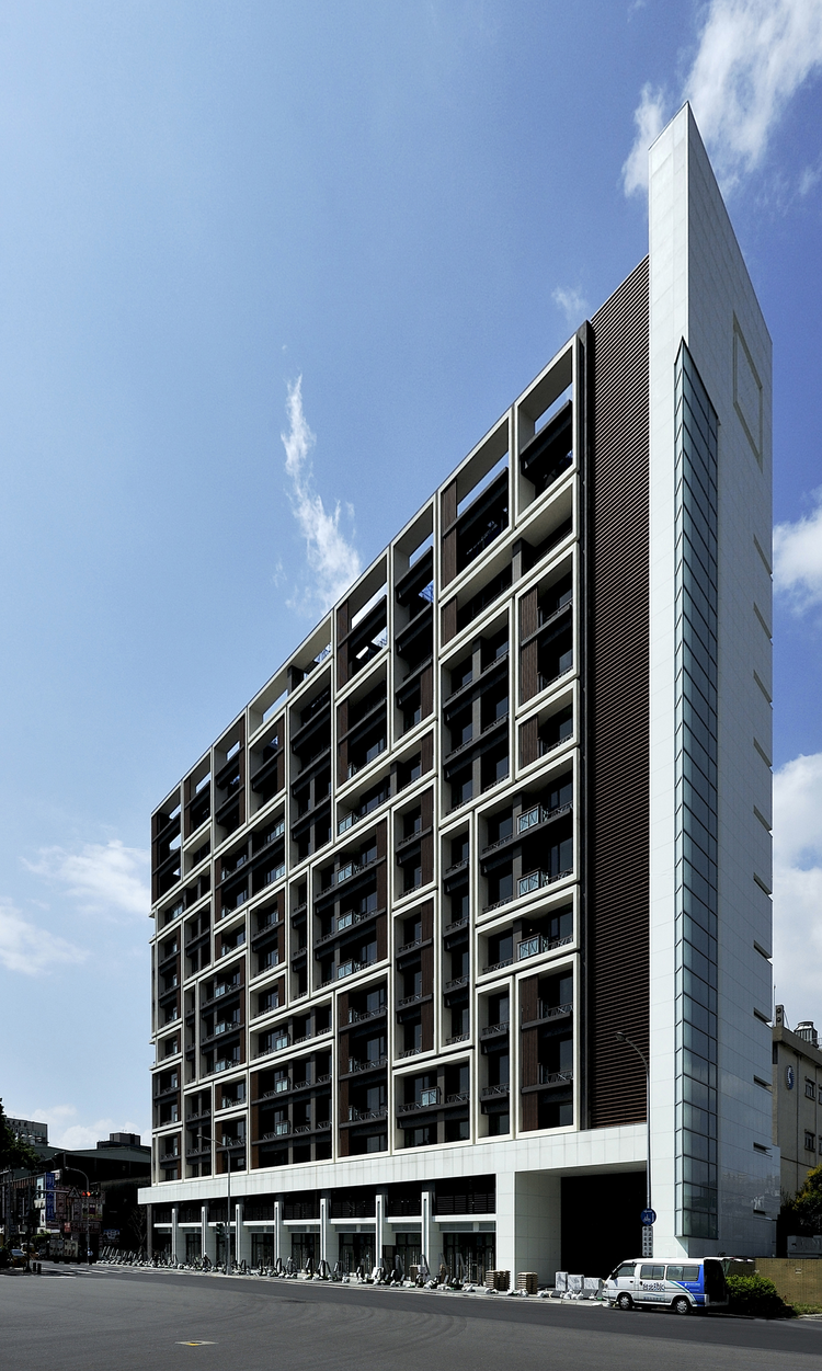 Housing in Taipei / Chin Architects, © Jeffrey Cheng