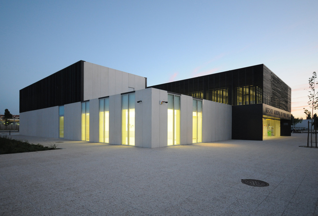 Mercado Municipal de Pinhal Novo / Silva Dias Arquitectos, © José Manuel Costa Alves & Tiago Silva Dias