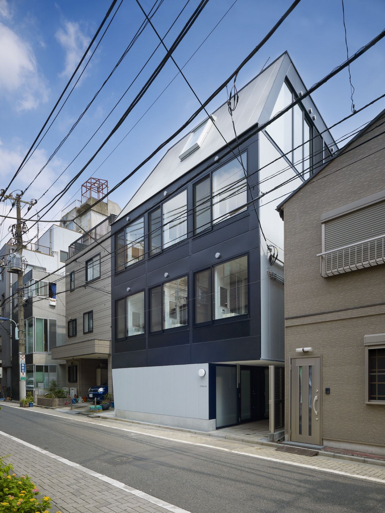 © Toshiyuki Yano