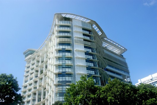 Singapore's National Library, by Ken Yeang. © Flickr User CC License iambents. Used under <a href='https://creativecommons.org/licenses/by-sa/2.0/'>Creative Commons</a>