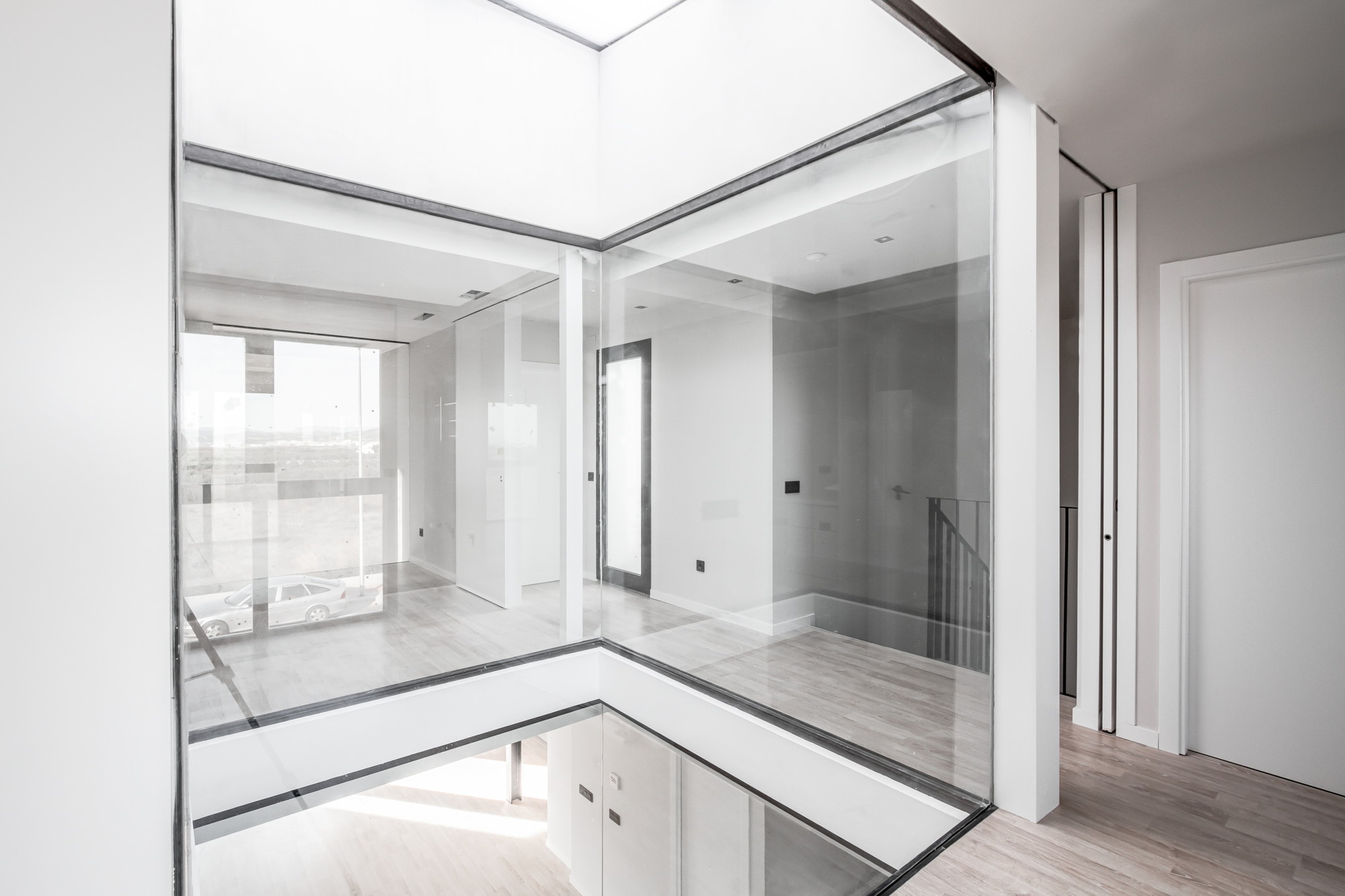 Gallery of interior light single family housing / viraje ... Male fliser kjokken