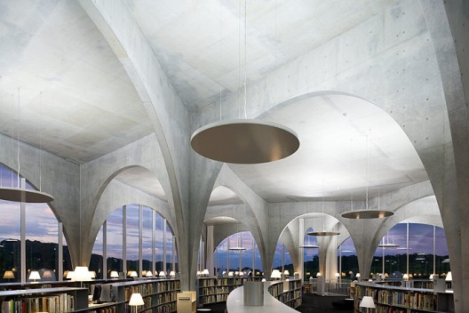 Librería Universidad de Tama / Toyo Ito. Imagen © Iwan Baan