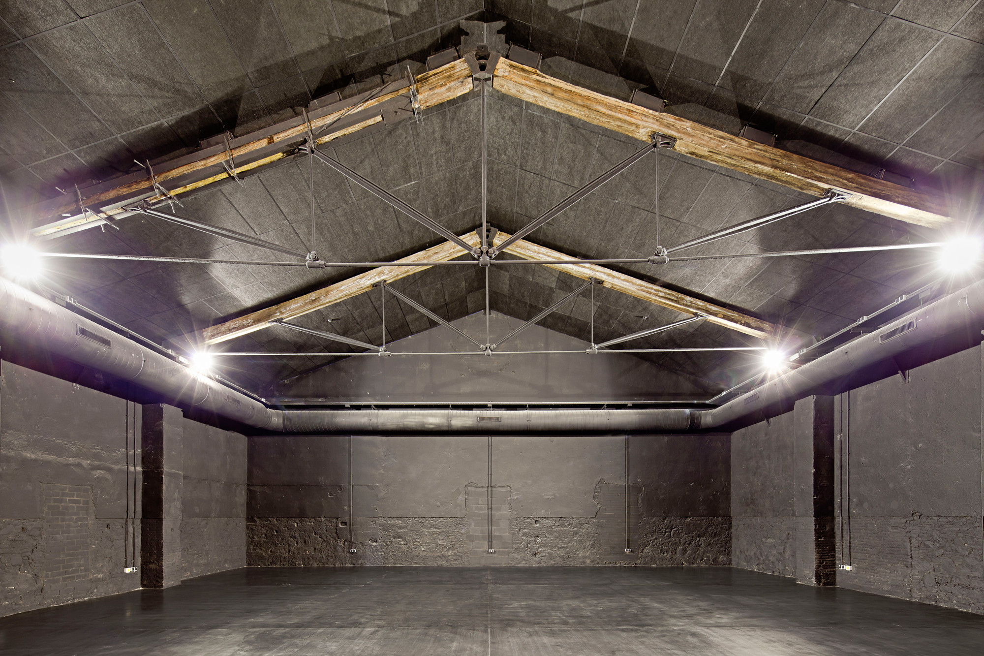 Gallery of Hangar Artistic Creation Centre / Yaiza Terré + Arantxa