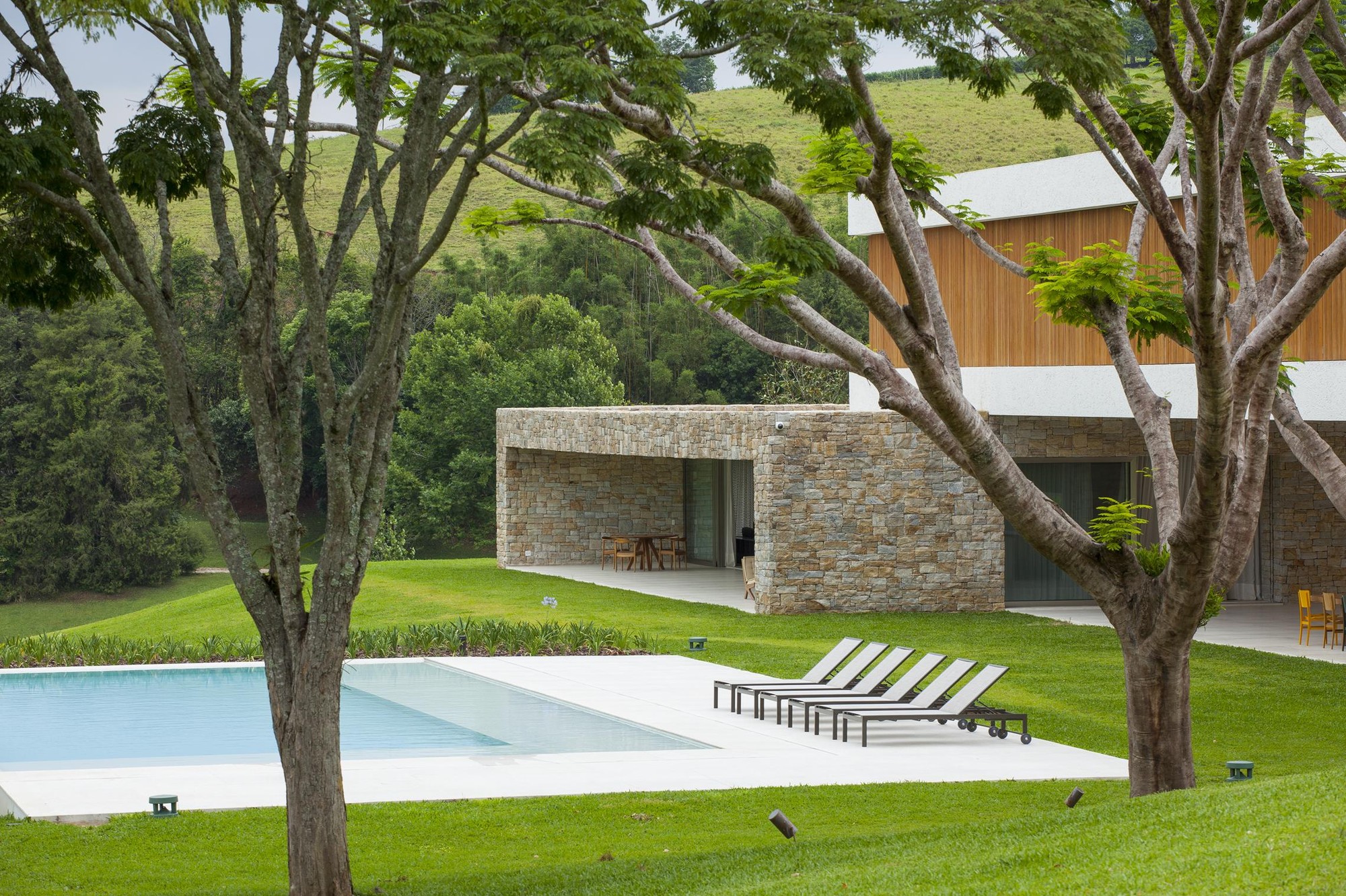 itatiba residence / roccovidal p+w | archdaily itatiba residence / roccovidal p+w | archdaily