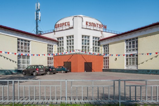 Porcelain Factory Club (Dulyovo) (1930) / Konstantin Melnikov. Image © Denis Esakov