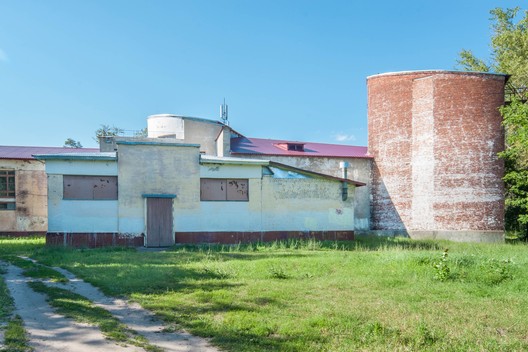 Porcelain Factory Club (Dulyovo) (1930) / Konstantin Melnikov. Image © Denis Esakov
