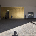 Fondazione Prada / OMA. Imagem © Laurian Ghinitoiu