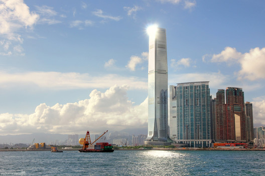 International Commerce Centre. Image © Isaac Torrontera [Flickr] under license CC BY 2.0