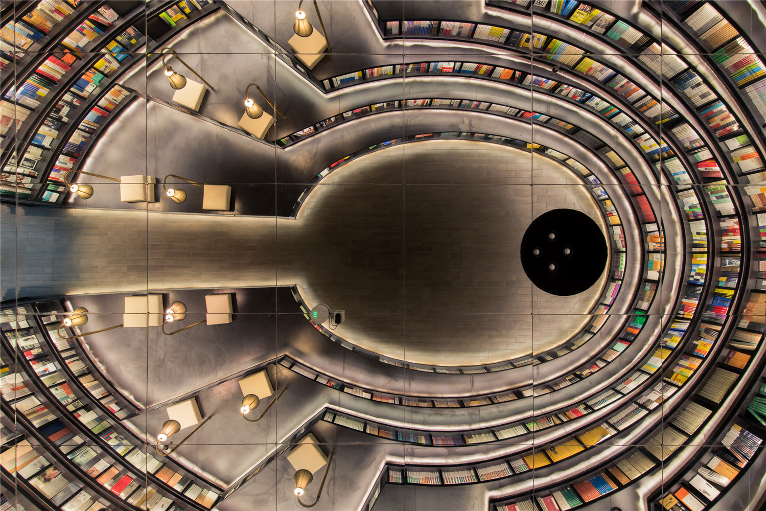Hangzhou Zhongshuge Bookstore / XL-MUSE, © Shao Feng