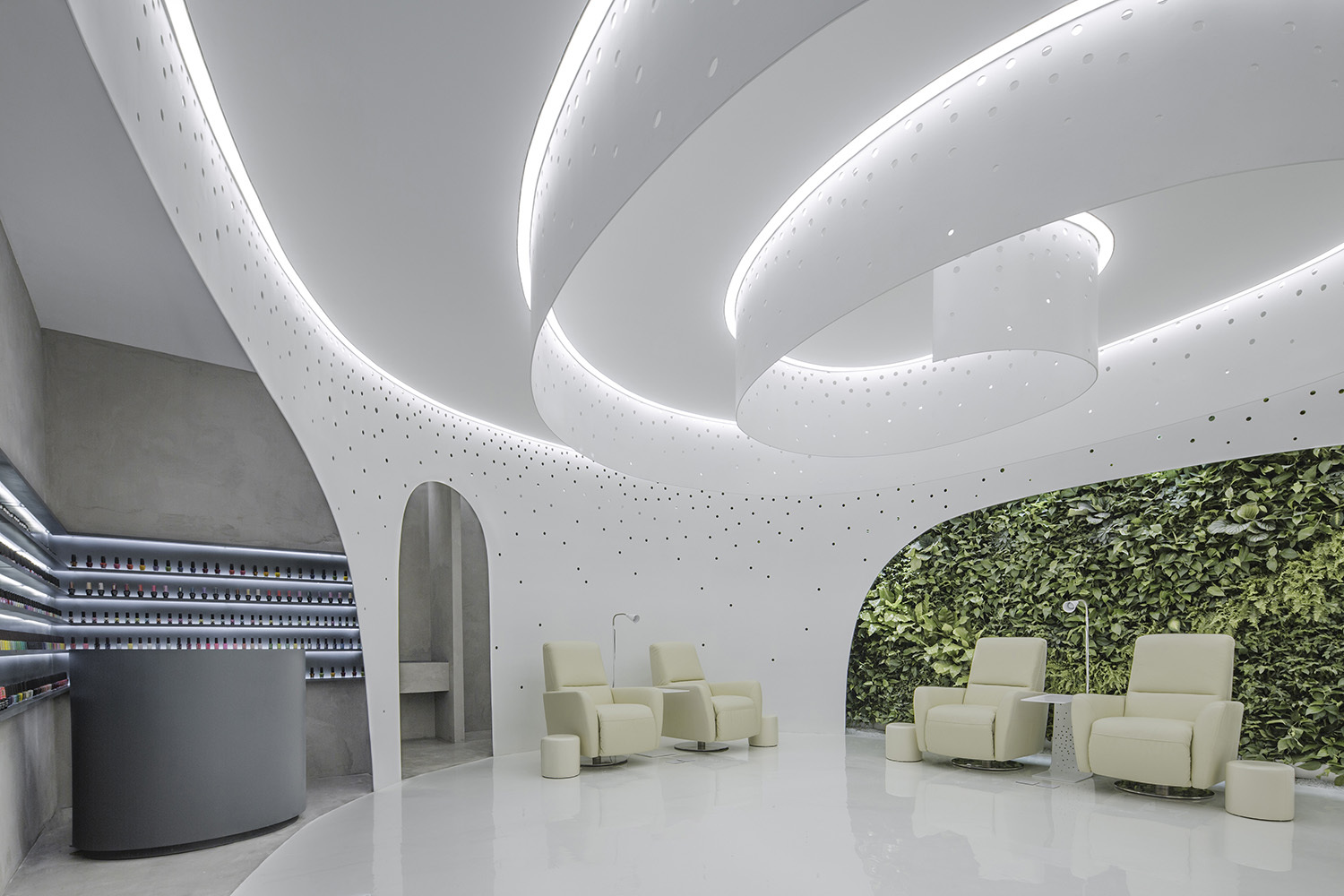 Helix Garden—Lily Nails Salon / ArchStudio ArchDaily