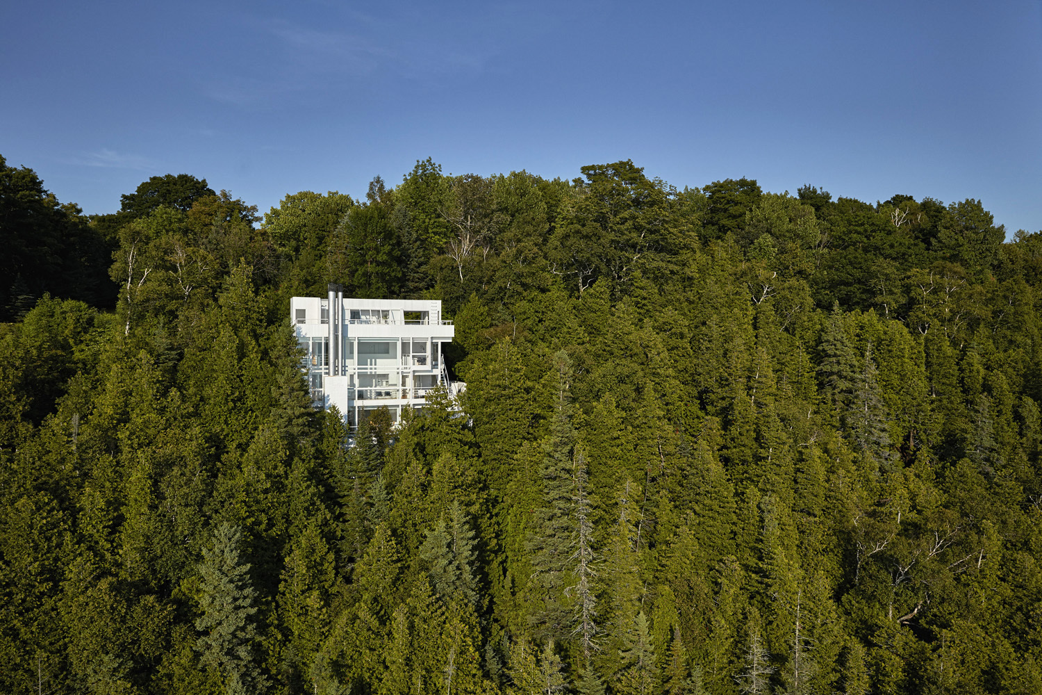 Richard Meier's Douglas House Added to National Register of Historic