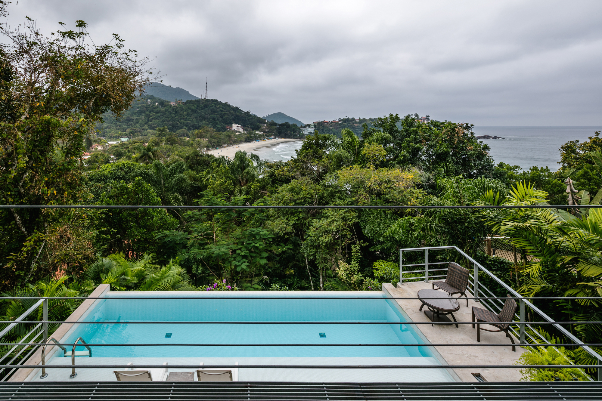 Gallery of Ubatuba House II / SPBR Arquitetos 8