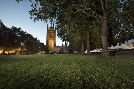 Victoria Tower Gardens. Image © Malcolm Reading Consultants/Emily Whitfield-Wicks