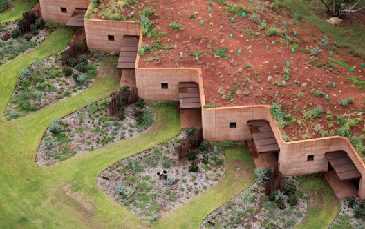 The Great Wall of WA by Luigi Rosselli, winner of the 2016 Housing Award. Image © Edward Birch The Great Wall of WA by Luigi Rosselli, winner of the 2016 Housing Award. Image © Edward Birch