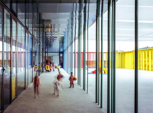 El Petit Comte Kindergarten (2010). Image © Hisao Suzuki courtesy of the Pritzker Prize