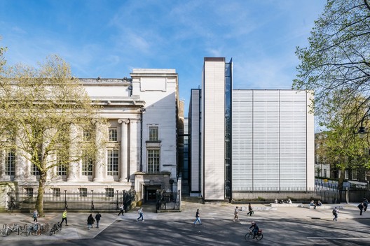 The British Museum World Conservation and Exhibitions Centre / Rogers Stirk Harbour + Partners. Image © Joas Souza