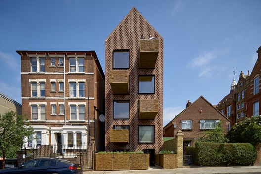 Barrett’s Grove / Groupwork + Amin Taha. Image © Tim Soar Barrett’s Grove / Groupwork + Amin Taha. Image © Tim Soar