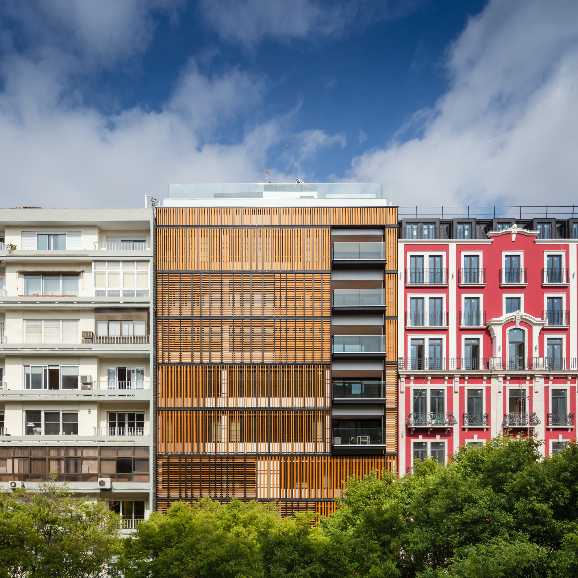 画廊 里斯本木质公寓 / Plano Humano Arquitectos  - 6